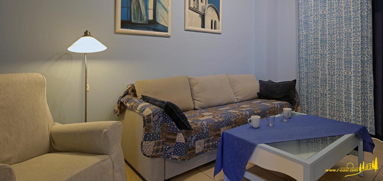 Oasis By The Sea Aparthotel Chiliadou  Bagian luar foto